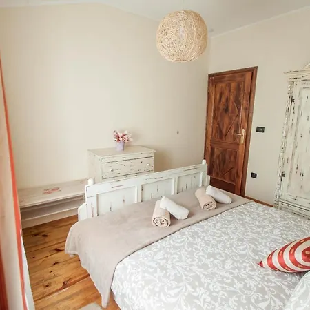 Stara Kuca Apartmán *